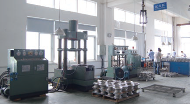 Hydro test machine