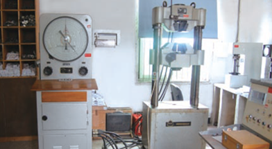 Universal tensile testing machine